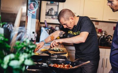 17 elementos esenciales de despensa de los nutricionistas profesionales: prueba de que una buena nutrición no tiene por qué ser costosa ni complicada