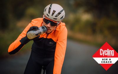 Pregúntele a un entrenador de ciclismo: «¿Veré muchos beneficios al usar productos de nutrición deportiva de marca, o los carbohidratos serán suficientes?»